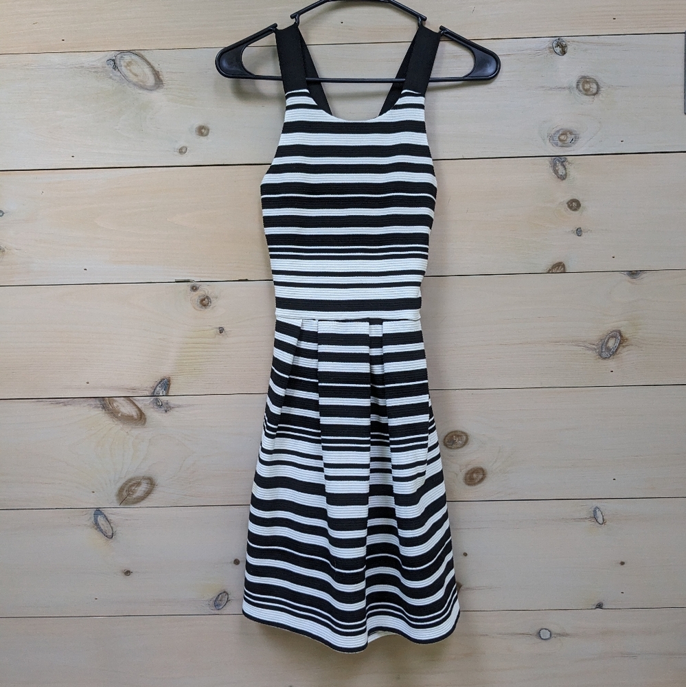 Stretchy party / summer dress